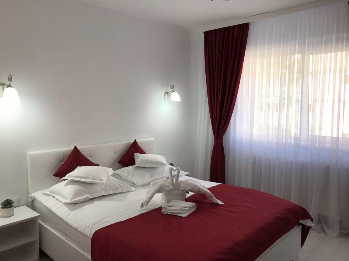 Apartament Mont Blanc Sinaia Exterior photo